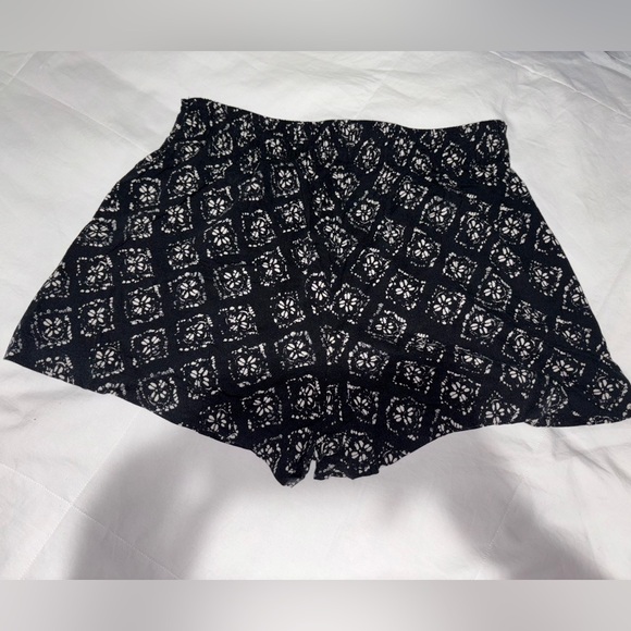 Mossimo Supply Co. Black and White High Waist Shorts - Picture 2 of 3